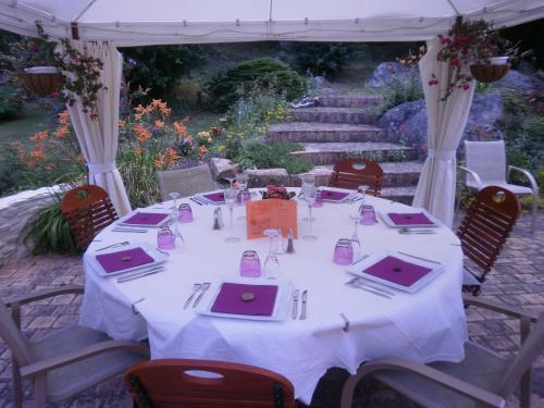 Bed and Breakfast Le Jardin Des Roches Moigny Zewnętrze zdjęcie
